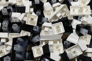 如何使用超声波期清洗机清洗键盘